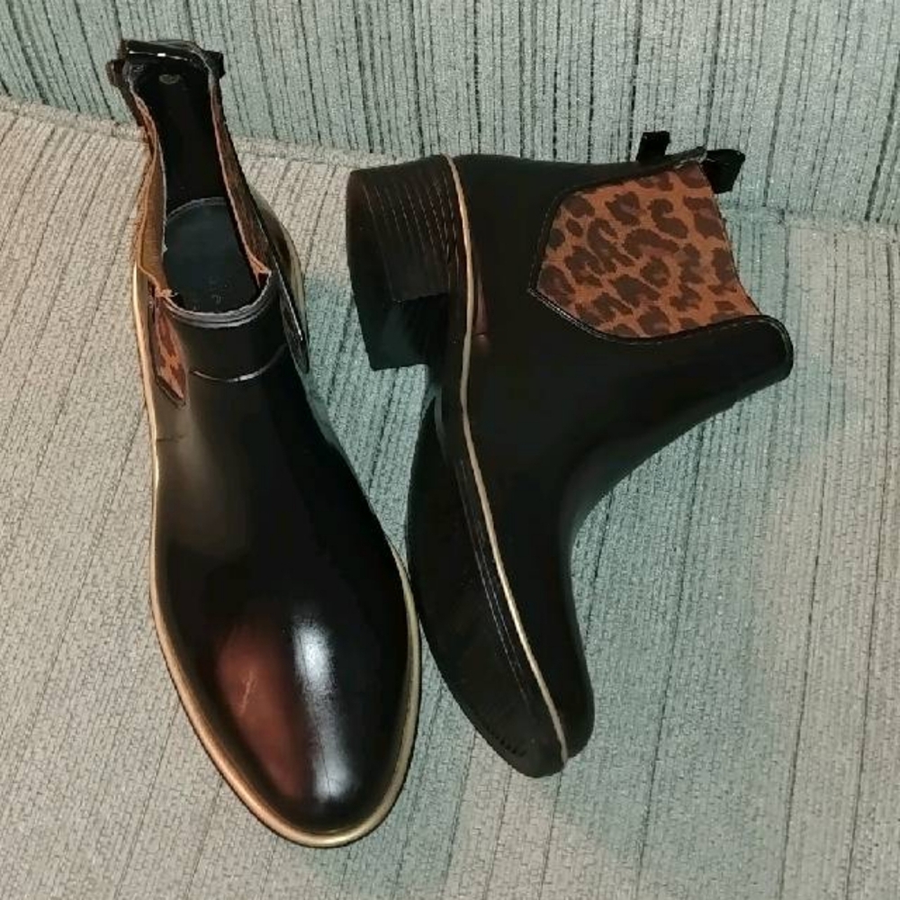 Kate Spade Sedgewick Leopard rain booties